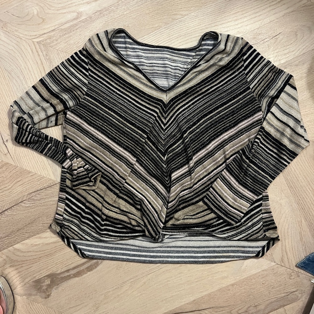 Sparkly Striped V-Neck Pullover Sweater in Black & Tan Y2K